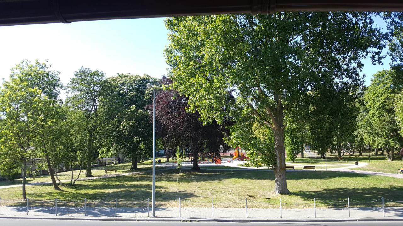 Dom Joanna Bed & Breakfast Dziwnow Bagian luar foto